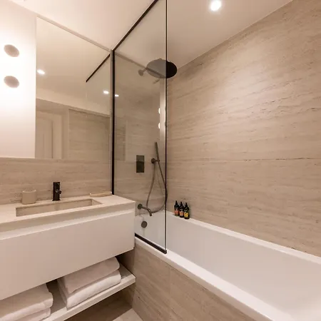 Quartier Libre Opera ホテル