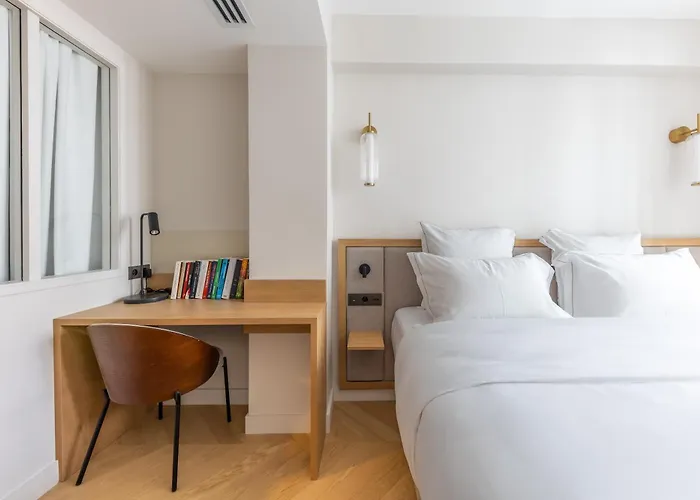 Quartier Libre Opera Aparthotel 5*