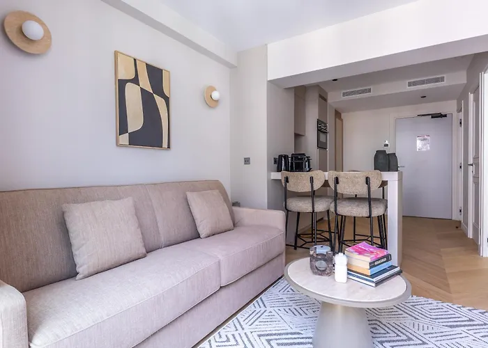 Quartier Libre Opera Aparthotel 5*